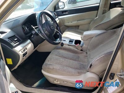 Zdjęcie 7 z 13 samochodu: 2010 SUBARU OUTBACK 2.5I PREMIUM VIN:4S4BRCGC7A3340385 - miniatura