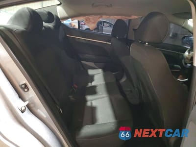 Zdjęcie 10 z 12 samochodu: 2018 HYUNDAI ELANTRA SE VIN:KMHD74LF2JU580944 - miniatura