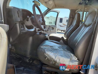 Zdjęcie 7 z 13 samochodu: 2005 CHEVROLET EXPRESS 1500 UTILITY / SERVICE VAN VIN:1GCFG15X451192199 - miniatura