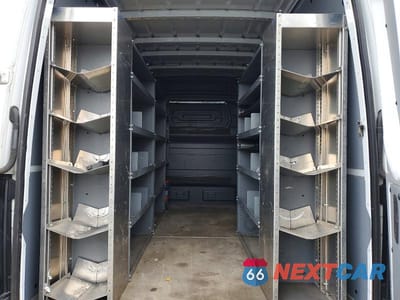 Zdjęcie 10 z 13 samochodu: 2021 MERCEDES BENZ SPRINTER 2500 UTILITY / SERVICE VAN VIN:W1Y4EBHY3MT067636 - miniatura