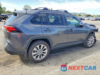 Trzecie zdjęcie samochodu z tyłu: 2025 TOYOTA RAV4 XLE PREMIUM VIN:2T3C1RFV9SW375112 - miniatura