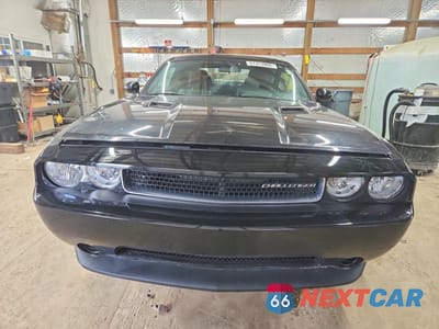 Piąte zdjęcie samochodu w środku: 2012 DODGE CHALLENGER SXT VIN:2C3CDYAG1CH104979 - miniatura