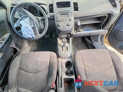 Zdjęcie 8 z 11 samochodu: 2013 KIA SOUL BASE VIN:KNDJT2A54D7484110 - miniatura