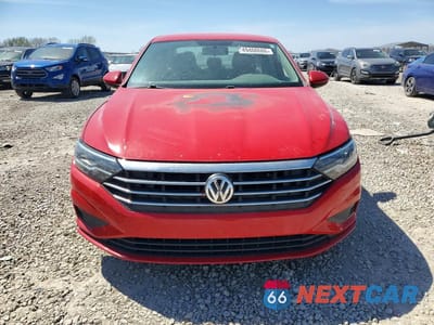 Piąte zdjęcie samochodu w środku: 2019 VOLKSWAGEN JETTA S VIN:3VWCB7BU5KM174109 - miniatura