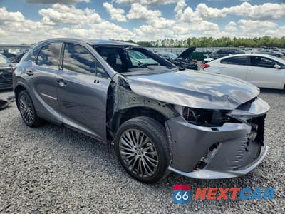 Czwarte zdjęcie samochodu z boku: 2023 LEXUS RX 350H LUXURY VIN:2T2BBMCA4PC013022 - miniatura
