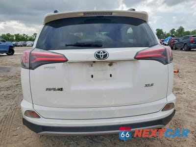 Zdjęcie 6 z 12 samochodu: 2018 TOYOTA RAV4 XLE VIN:JTMWFREVXJJ726154 - miniatura