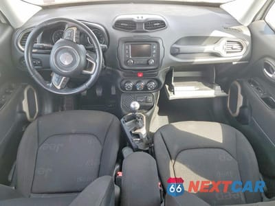 Zdjęcie 8 z 12 samochodu: 2015 JEEP RENEGADE LATITUDE VIN:ZACCJABH0FPB52226 - miniatura