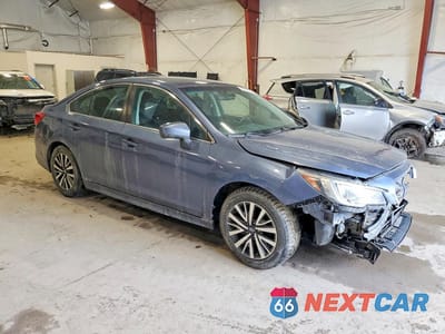 Czwarte zdjęcie samochodu z boku: 2018 SUBARU LEGACY 2.5I PREMIUM VIN:4S3BNAC67J3042729 - miniatura