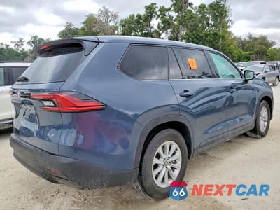 Trzecie zdjęcie samochodu z tyłu: 2025 TOYOTA GRAND HIGHLANDER XLE VIN:5TDAAAA53SS026111 - miniatura