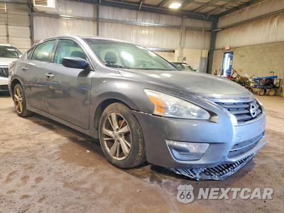 Czwarte zdjęcie samochodu z boku: 2015 NISSAN ALTIMA 2.5 S VIN:1N4AL3AP1FC292151 - miniatura
