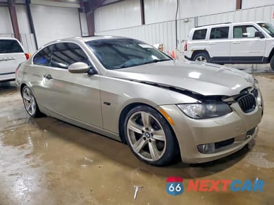Czwarte zdjęcie samochodu z boku: 2008 BMW 335 I VIN:WBAWB73598P039691 - miniatura