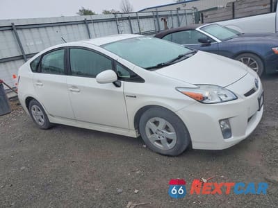 Czwarte zdjęcie samochodu z boku: 2010 TOYOTA PRIUS IV VIN:JTDKN3DU8A0211232 - miniatura