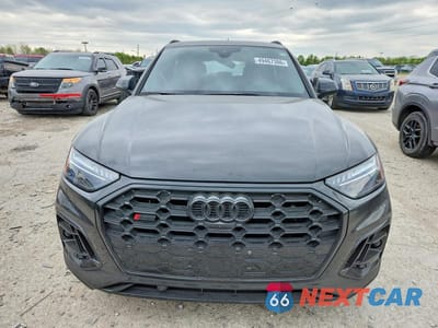 Piąte zdjęcie samochodu w środku: 2024 AUDI SQ5 SPORTBACK PRESTIGE VIN:WA134AFYXR2151797 - miniatura