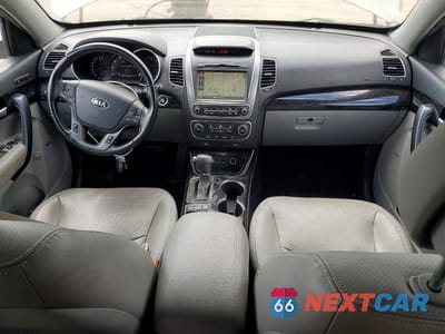 Zdjęcie 8 z 13 samochodu: 2015 KIA SORENTO SX VIN:5XYKW4A77FG580229 - miniatura