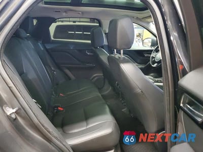 Zdjęcie 11 z 13 samochodu: 2017 JAGUAR F-PACE PREMIUM VIN:SADCJ2BVXHA880147 - miniatura