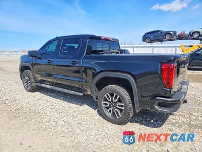 Drugie zdjęcie samochodu z przodu: 2022 GMC SIERRA K1500 AT4 VIN:1GTPUEEL7NZ546767 - miniatura