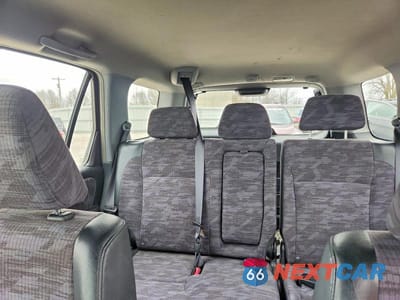 Zdjęcie 10 z 12 samochodu: 2003 HONDA CR-V LX VIN:SHSRD78463U150477 - miniatura