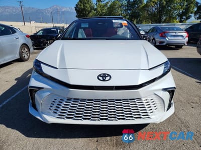 Piąte zdjęcie samochodu w środku: 2025 TOYOTA CAMRY VIN:4T1DAACK9SU085087 - miniatura