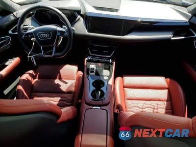 Zdjęcie 8 z 13 samochodu: 2024 AUDI E-TRON GT PREMIUM PLUS VIN:WAUCJBFW6R7004606 - miniatura