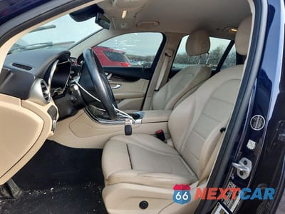 Zdjęcie 7 z 13 samochodu: 2022 MERCEDES-BENZ GLC 300 VIN:W1N0G8DB1NG048863 - miniatura