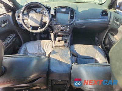 Zdjęcie 8 z 13 samochodu: 2013 CHRYSLER 300C VARVATOS VIN:2C3CCADG5DH745849 - miniatura