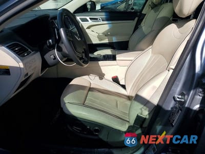 Zdjęcie 7 z 12 samochodu: 2015 HYUNDAI GENESIS 3.8L VIN:KMHGN4JE5FU062170 - miniatura