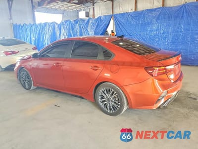 Drugie zdjęcie samochodu z przodu: 2023 KIA FORTE GT-LINE VIN:3KPF54AD9PE576790 - miniatura