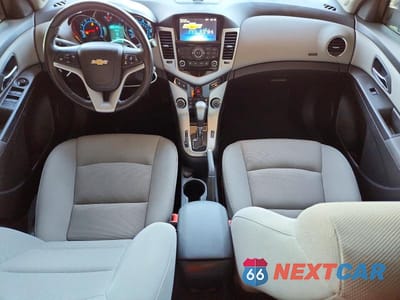 Zdjęcie 8 z 12 samochodu: 2014 CHEVROLET CRUZE LT VIN:1G1PC5SB9E7438220 - miniatura