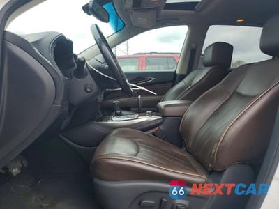 Zdjęcie 7 z 13 samochodu: 2015 INFINITI QX60 BASE VIN:5N1AL0MMXFC509931 - miniatura