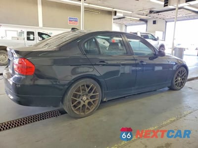 Trzecie zdjęcie samochodu z tyłu: 2006 BMW 3 SERIES VIN:WBAVD33596KV62492 - miniatura