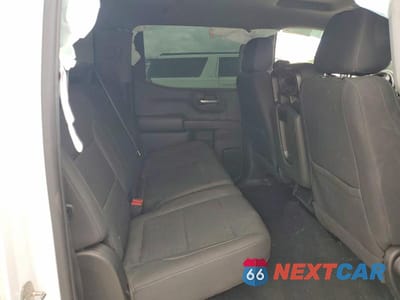 Zdjęcie 10 z 11 samochodu: 2022 CHEVROLET SILVERADO C1500 CUSTOM VIN:3GCPABEK6NG529974 - miniatura