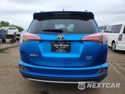 Zdjęcie 6 z 13 samochodu: 2017 TOYOTA RAV4 XLE VIN:JTMRFREV6HJ710329 - miniatura