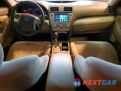 Zdjęcie 8 z 12 samochodu: 2011 TOYOTA CAMRY LE VIN:4T1BF3EK5BU127319 - miniatura