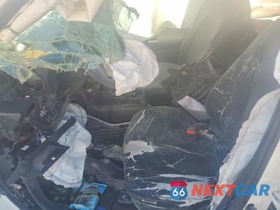 Zdjęcie 7 z 11 samochodu: 2023 TOYOTA HIGHLANDER LE VIN:5TDKDRAH6PS007404 - miniatura