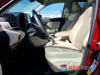 Zdjęcie 7 z 14 samochodu: 2022 TOYOTA HIGHLANDER XLE VIN:5TDHZRBH5NS578955 - miniatura