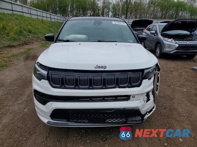 Piąte zdjęcie samochodu w środku: 2022 JEEP COMPASS LIMITED VIN:3C4NJDCB2NT236022 - miniatura