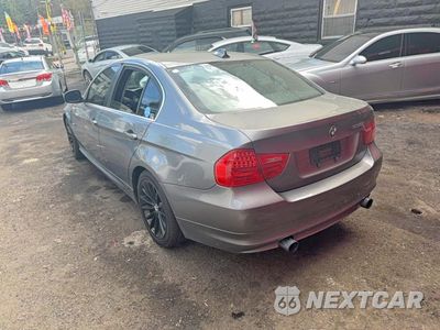 Trzecie zdjęcie samochodu z tyłu: 2011 BMW 335 XI VIN:WBAPL5C57BA742397 - miniatura