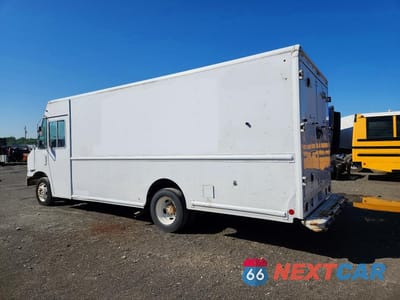 Drugie zdjęcie samochodu z przodu: 2015 FORD F59 DELIVERY TRUCK VIN:1F65F5KYXF0A02967 - miniatura