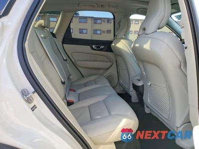 Zdjęcie 10 z 12 samochodu: 2025 VOLVO XC60 PLUS VIN:YV4M12RC8S1068032 - miniatura