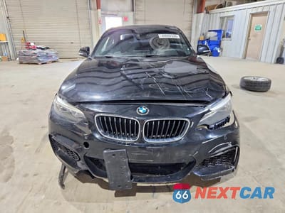 Piąte zdjęcie samochodu w środku: 2016 BMW 228 I SULEV VIN:WBA1F9C52GV546498 - miniatura