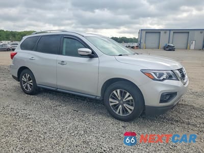 Czwarte zdjęcie samochodu z boku: 2018 NISSAN PATHFINDER SL VIN:5N1DR2MN5JC633033 - miniatura