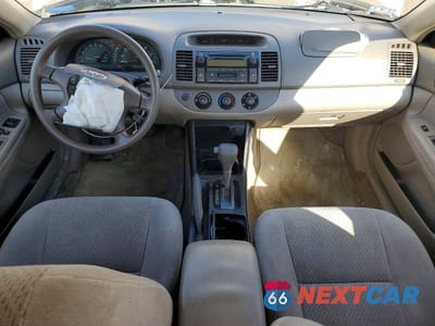 Zdjęcie 8 z 12 samochodu: 2003 TOYOTA CAMRY LE VIN:4T1BE32K83U784382 - miniatura
