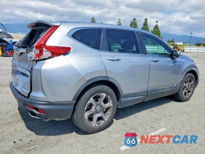 Trzecie zdjęcie samochodu z tyłu: 2017 HONDA CR-V EX VIN:7FARW1H56HE012733 - miniatura