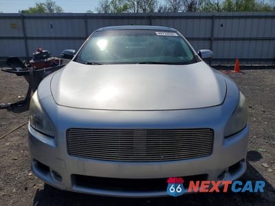 Piąte zdjęcie samochodu w środku: 2011 NISSAN MAXIMA 3.5 S VIN:1N4AA5AP7BC824188 - miniatura