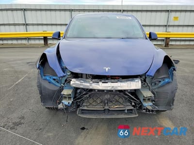 Piąte zdjęcie samochodu w środku: 2022 TESLA MODEL Y VIN:7SAYGDEE1NF550734 - miniatura