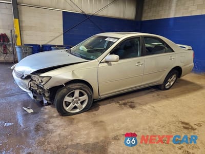 2002 TOYOTA CAMRY SE JTDBE30K520009616 - główne zdjęcie licytacji z USA - miniatura