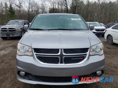 Piąte zdjęcie samochodu w środku: 2017 DODGE GRAND CARAVAN SE VIN:2C4RDGBG5HR682521 - miniatura