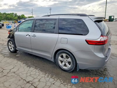 Drugie zdjęcie samochodu z przodu: 2017 TOYOTA SIENNA LE VIN:5TDKZ3DC0HS890335 - miniatura
