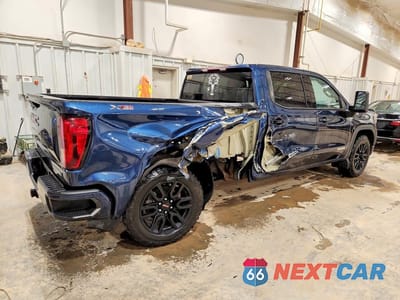 Trzecie zdjęcie samochodu z tyłu: 2021 GMC SIERRA K1500 ELEVATION VIN:3GTU9CET9MG177501 - miniatura