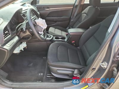Zdjęcie 7 z 12 samochodu: 2019 HYUNDAI ELANTRA SE VIN:KMHD74LF0KU868673 - miniatura